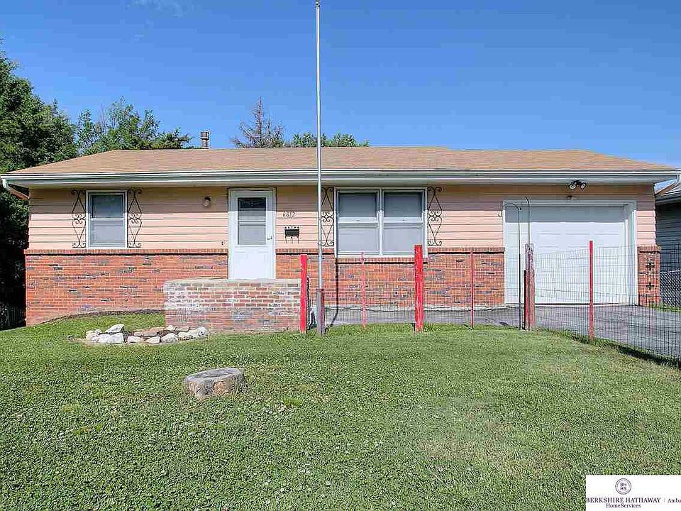 1st image of 6812 S 30th St
