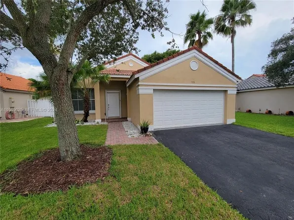 928 Falling Water Rd, Fort Lauderdale, FL 33326