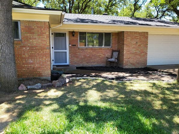6912 Meadowbrook Dr