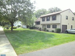 3 Cook Rd, Hamilton, NJ 08690