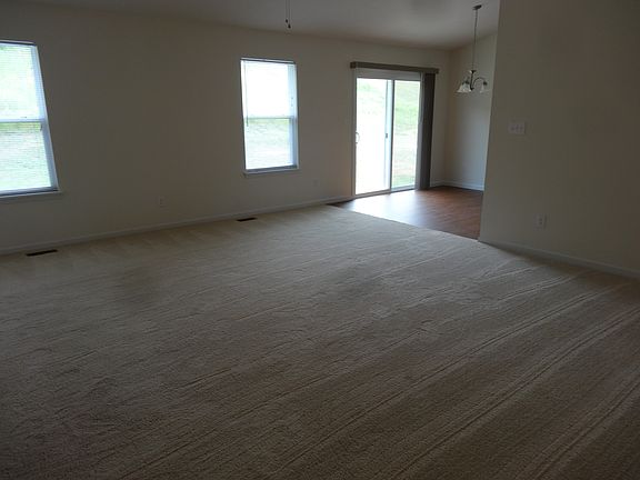 Large Open Family Room 