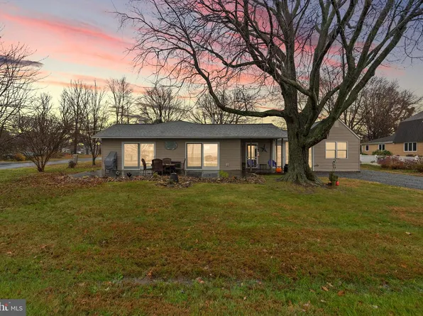 1701 Bayside Dr, Chester, MD 21619