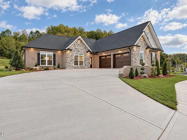 1418 Hairetown Rd, Johnson City, TN 37615