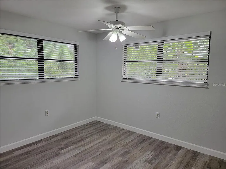 26221 Constantine Rd — Photo 15