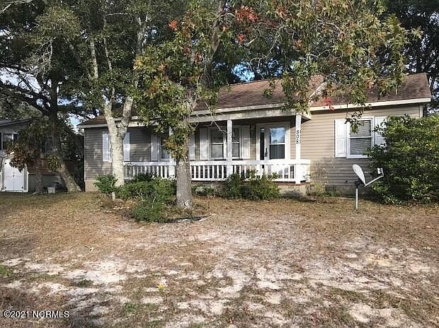 1st image of 808 W Oak Island Dr