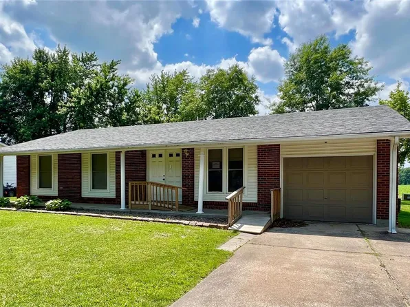 1049 Ravenwood Dr, Montgomery City, MO 63361