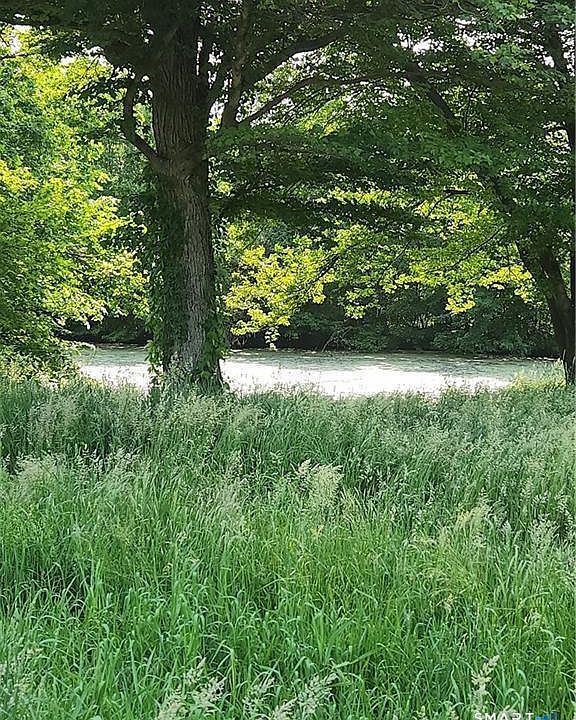 1st image of 100 Kahn Road