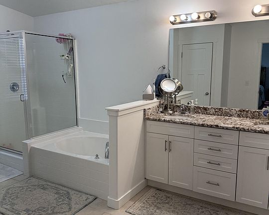 4th image of 631 W Koins Way