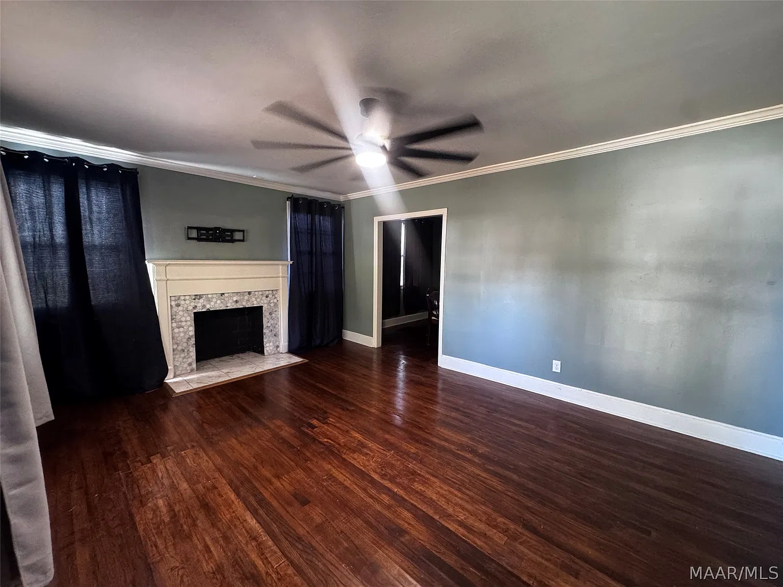 2 bed, 1.0 bath, 1025 sqft, $1,100 — Photo 3