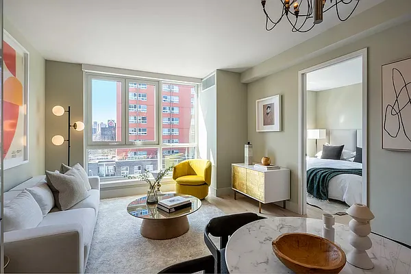 Rented by Manhattan Realty Group | media 13