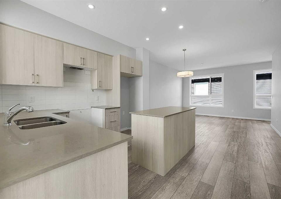 1st image of 1350 N Cornerstone St NE #302