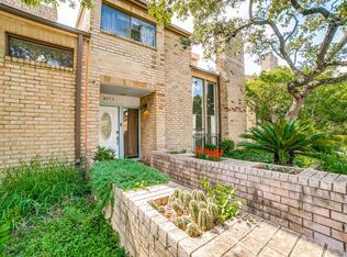 8913 Willmon Way, Windcrest, TX 78239