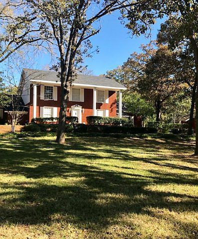 1st image of 711 Inwood Dr