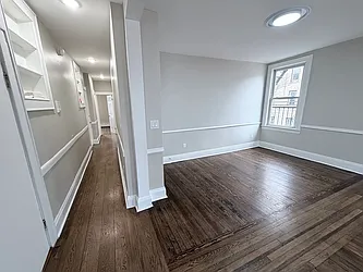 682 Summit Avenue, #2