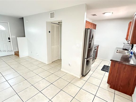 5th image of 11249 SW 33rd Circle Pl