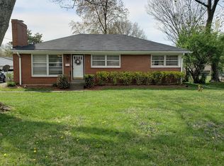 3102 Hewitt Ave, Houston Acres, KY 40220
