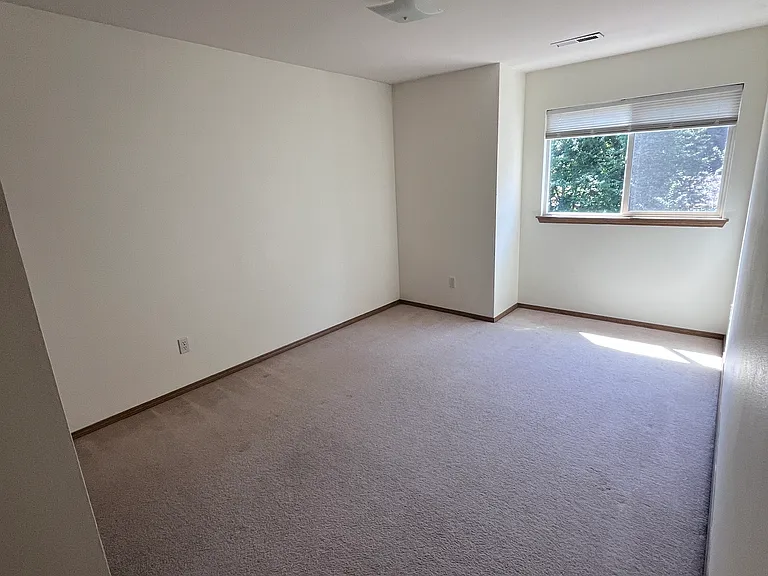 Upstairs bedroom #2