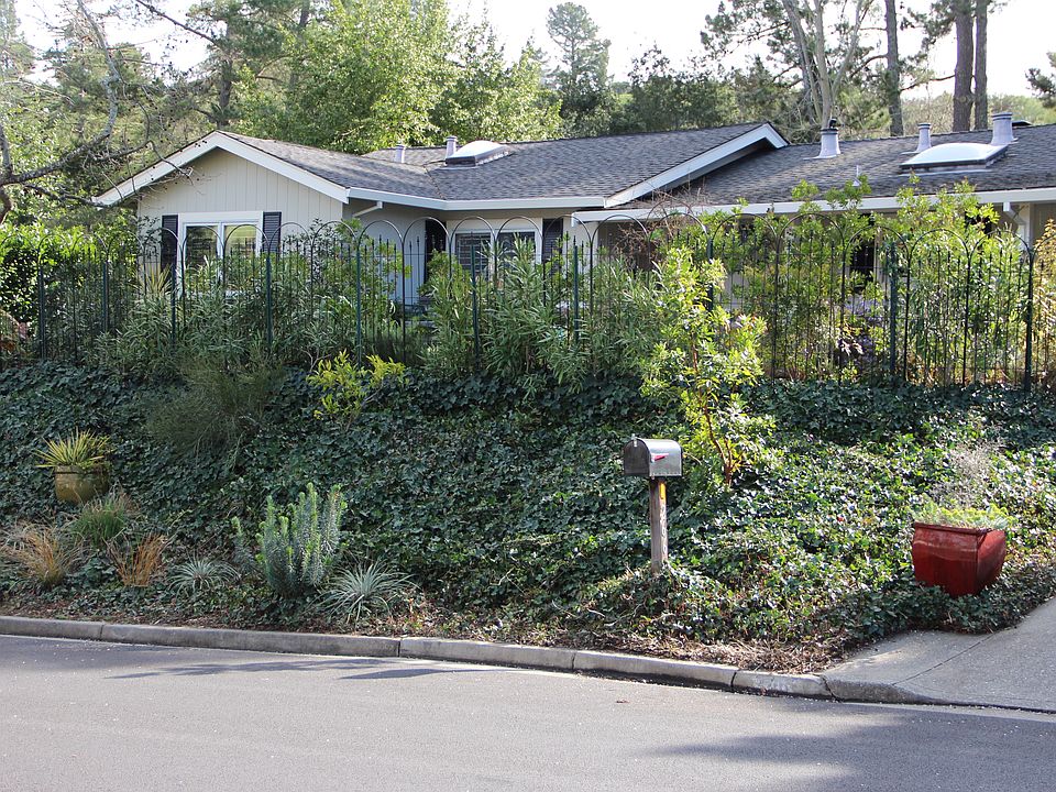 1st image of 266 Scofield Dr