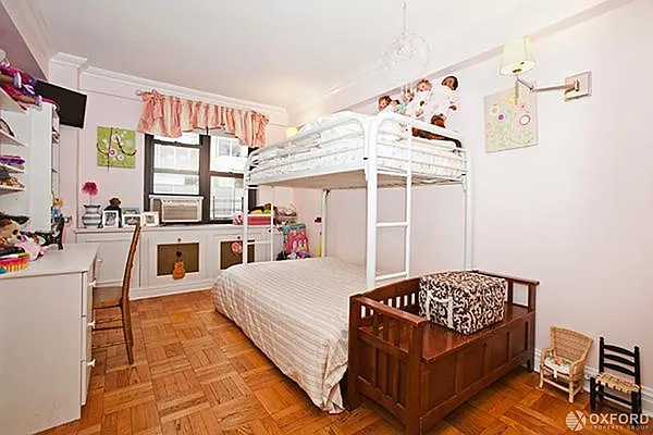Sold by Oxford Property Group | media 2