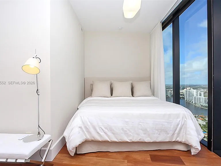 18555 Collins Ave #4605 — Photo 34