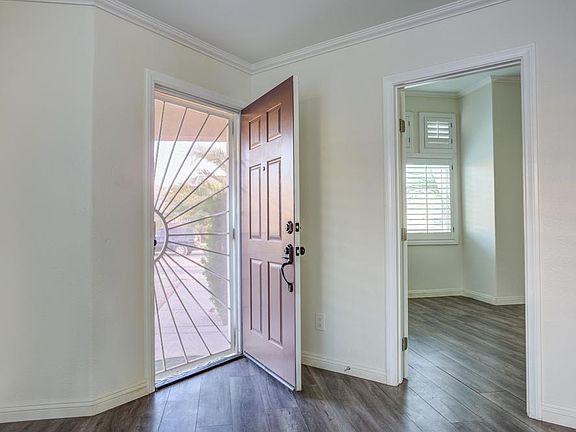 3rd image of 26462 Silverado Ct