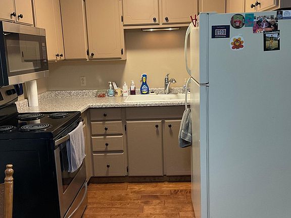 5th image of 1221 Madison Ave APT 218