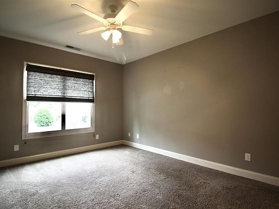 5th image of 147 Pine Branch Ct