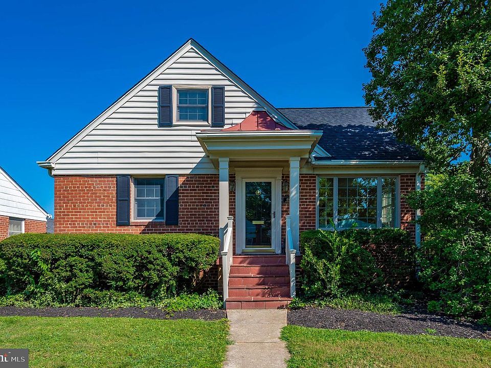 1st image of 4913 Aurora Dr