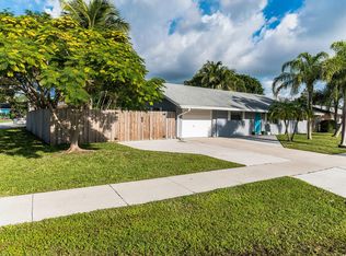 600 W Whitney Dr, Jupiter, FL 33458