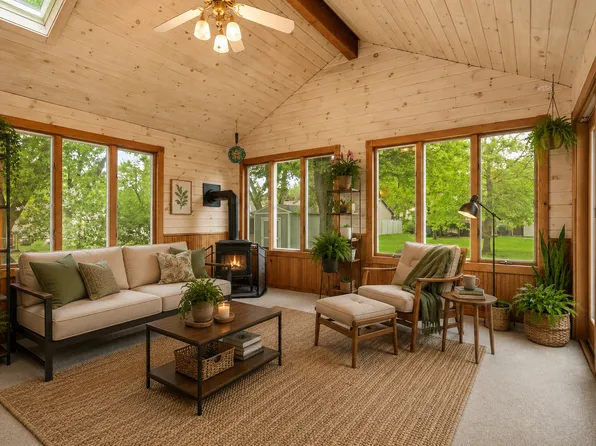 1705 James Ct, Burnsville, MN 55337