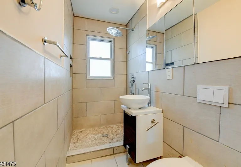 72 Colonial Dr — Photo 24
