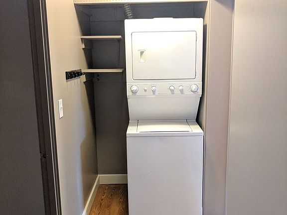 5th image of 906 N 12th St