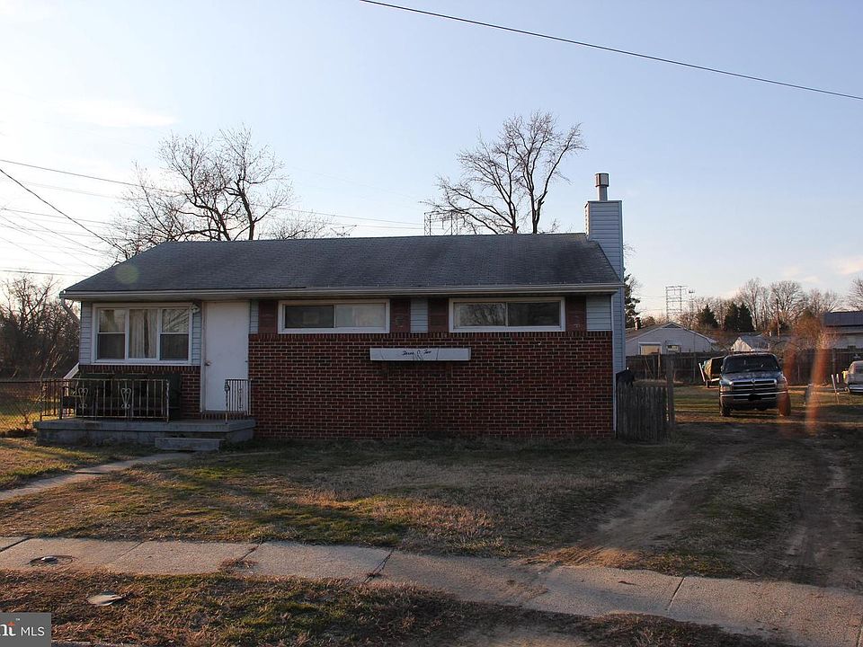 1st image of 302 Wellham Ct