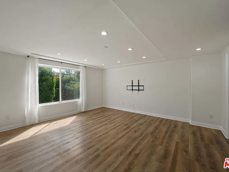 1107 Princeton St #105 — Photo 17