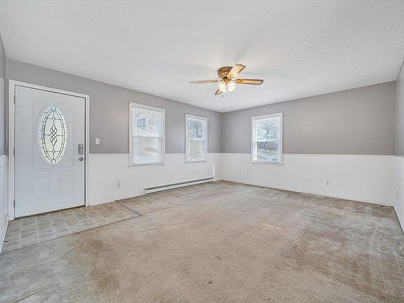 4th image of 423 Danner Rd