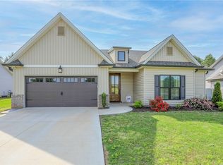 121 W Stewart St, Pelzer, SC 29669