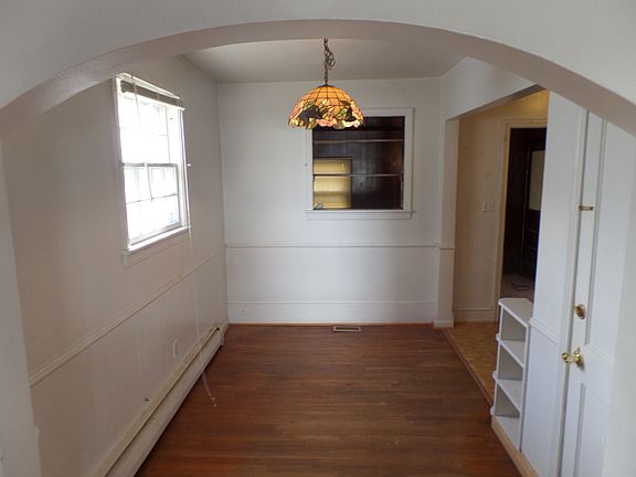 5th image of 724 Jefferson Pl