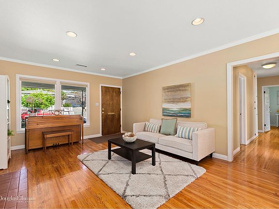 4th image of 24726 President Ave