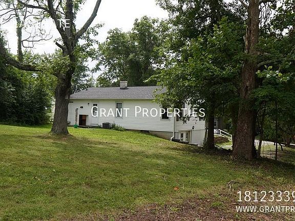 2nd image of 2527 E Eastgate Ln