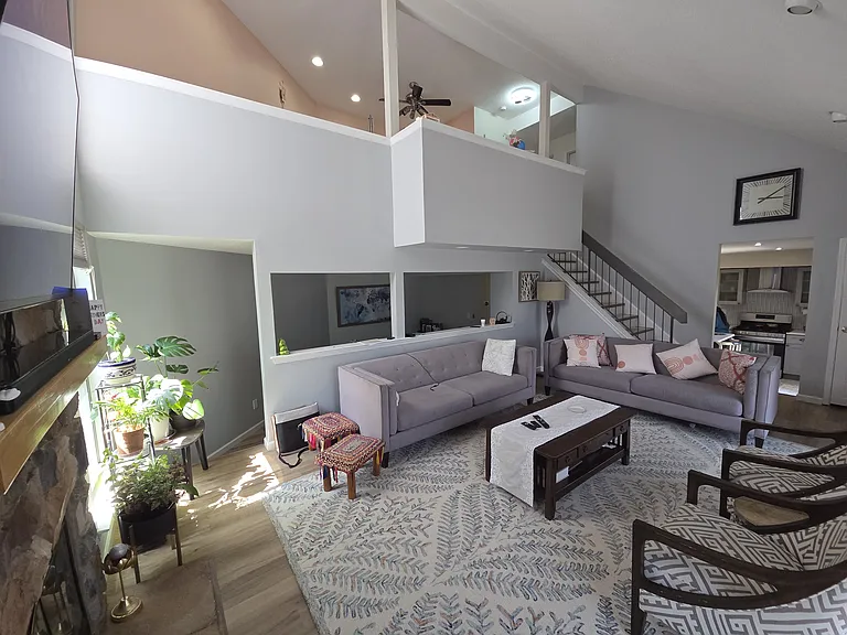 Living Room - 3