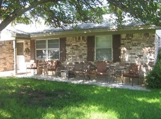 706 S Avenue P, Clifton, TX 76634