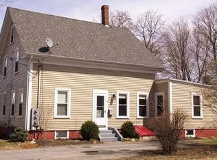 8 Maple St, Merrimac, MA 01860