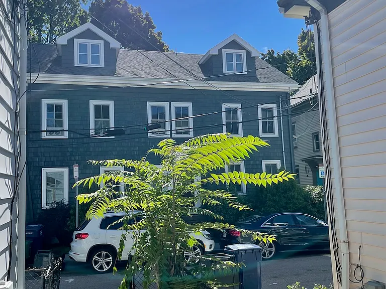 25 Andrew St #2R — Photo 9