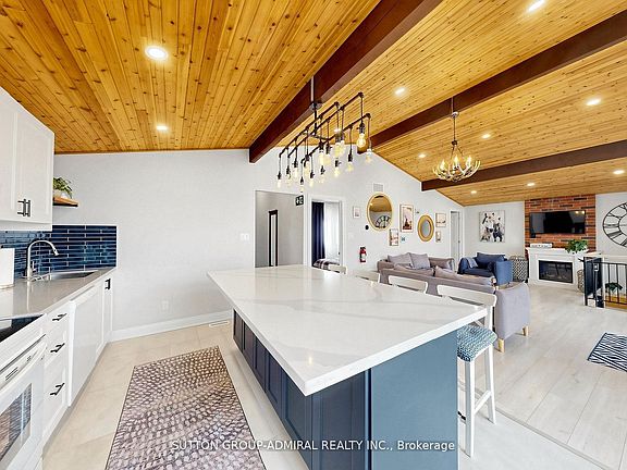 4th image of 28 Timcourt Dr
