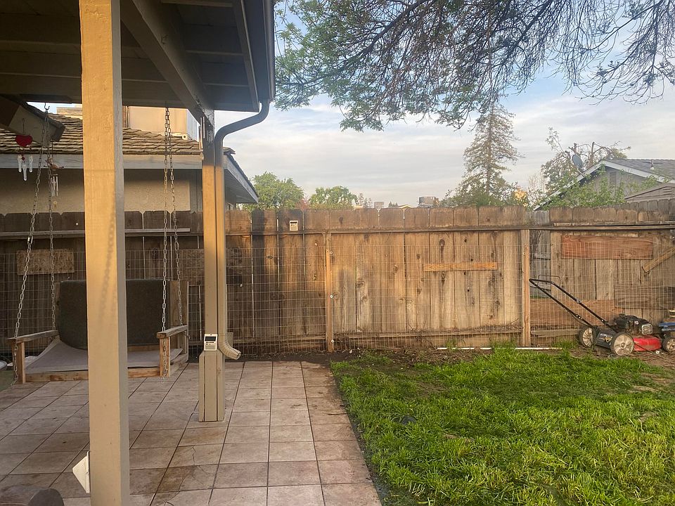 2nd image of 4641 W Iris Avenue