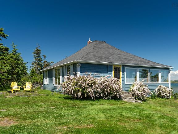 2nd image of 1393 Highway 304 Cpe