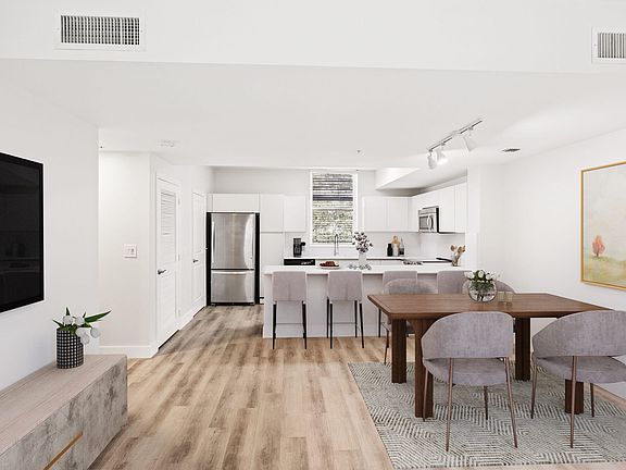 5th image of 601 NW 82nd Ave APT 405