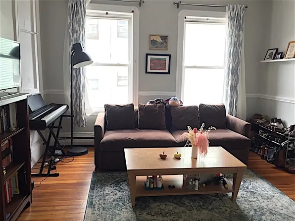 224 Prospect St #3, Cambridge, MA 02139