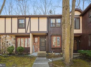 912 Burberry Ct, Sicklerville, NJ 08081