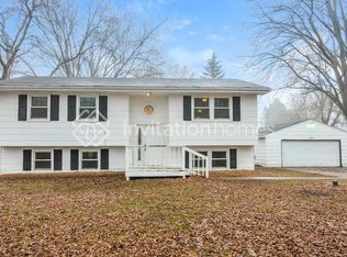 16901 Whitewood Ave, Prior Lake, MN 55372